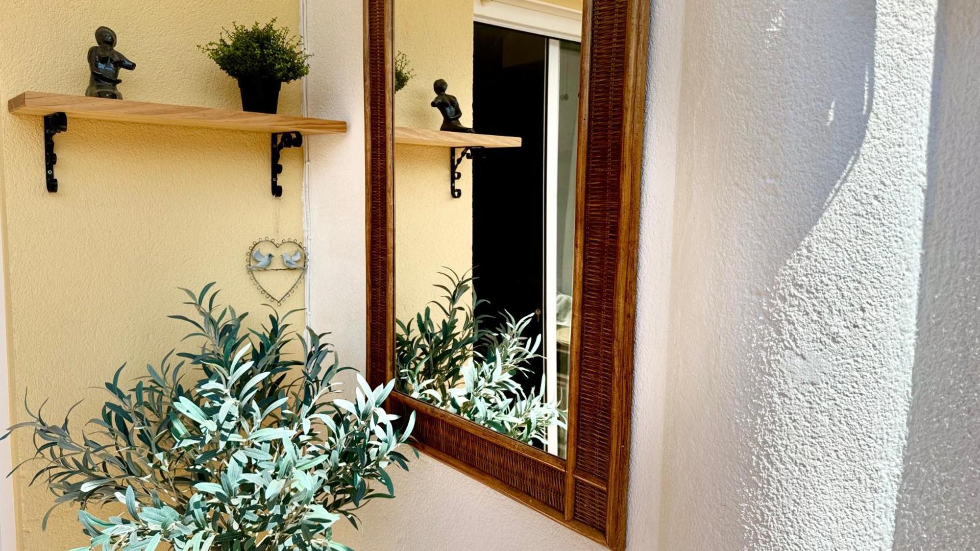Apartament Datiler Vybdenia